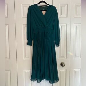 Amazon Fashion Green Dress size medium (new with tags)